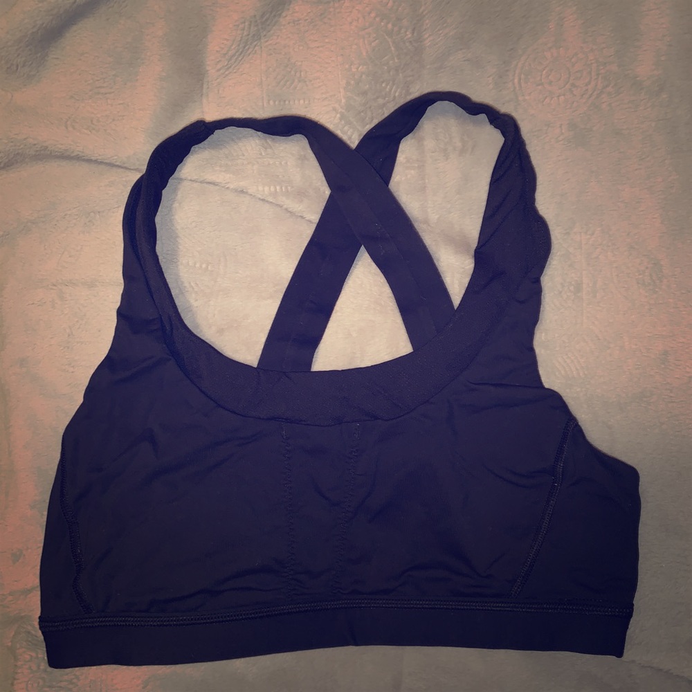 Lululemon sports bra